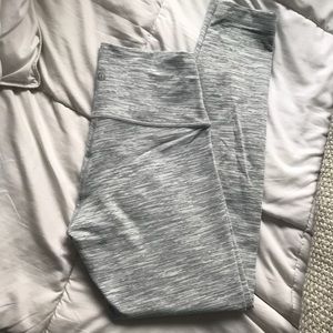 Hi-Rise 7/8 Wunder Under Leggings